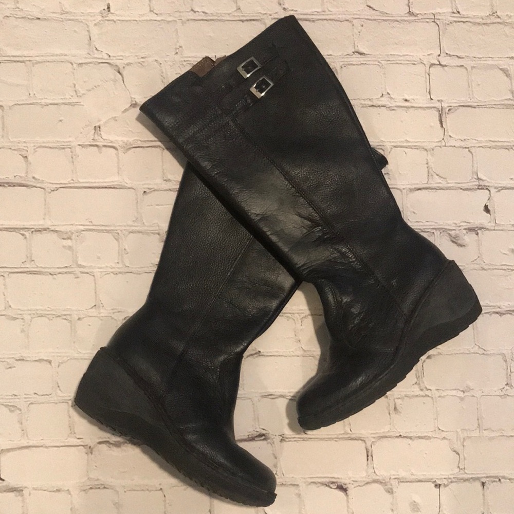 Wedge boots